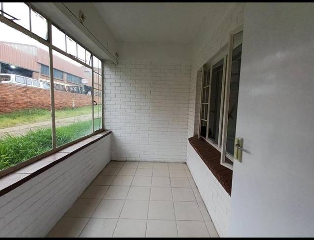 2 BEDROOM PROPERTY TO RENT IN PRETORIA WEST